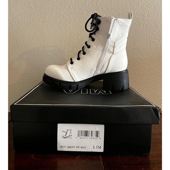 MIA Shoes - MIA Womens Mila Combat Boots Sz 8. 5M Lug Sole White Black Zip Lace Up Vegan